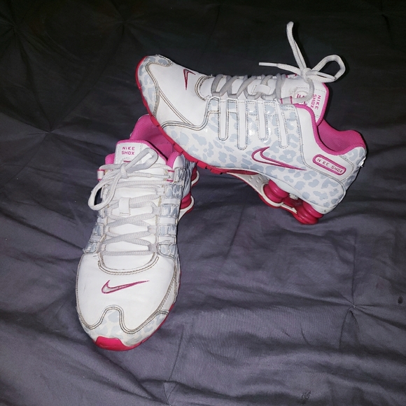 nike shox leopard print
